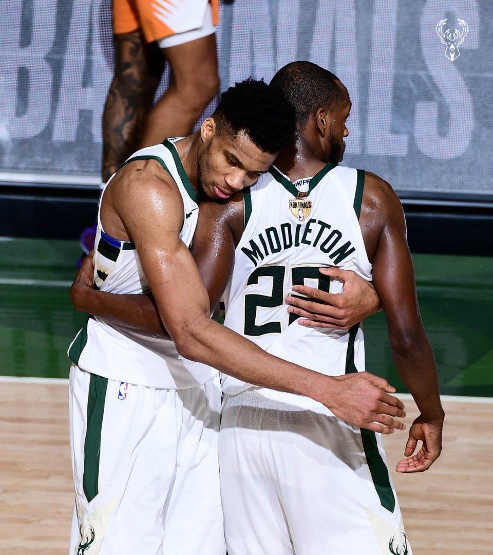 竞博电竞- 雄鹿霍勒迪最新消息