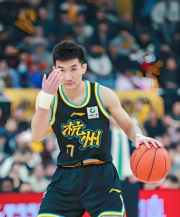 竞博电竞-关于英超转会期再迎强敌，广厦男篮内部沟通，主帅态度：态度坚定，年轻球员得到机会的信息