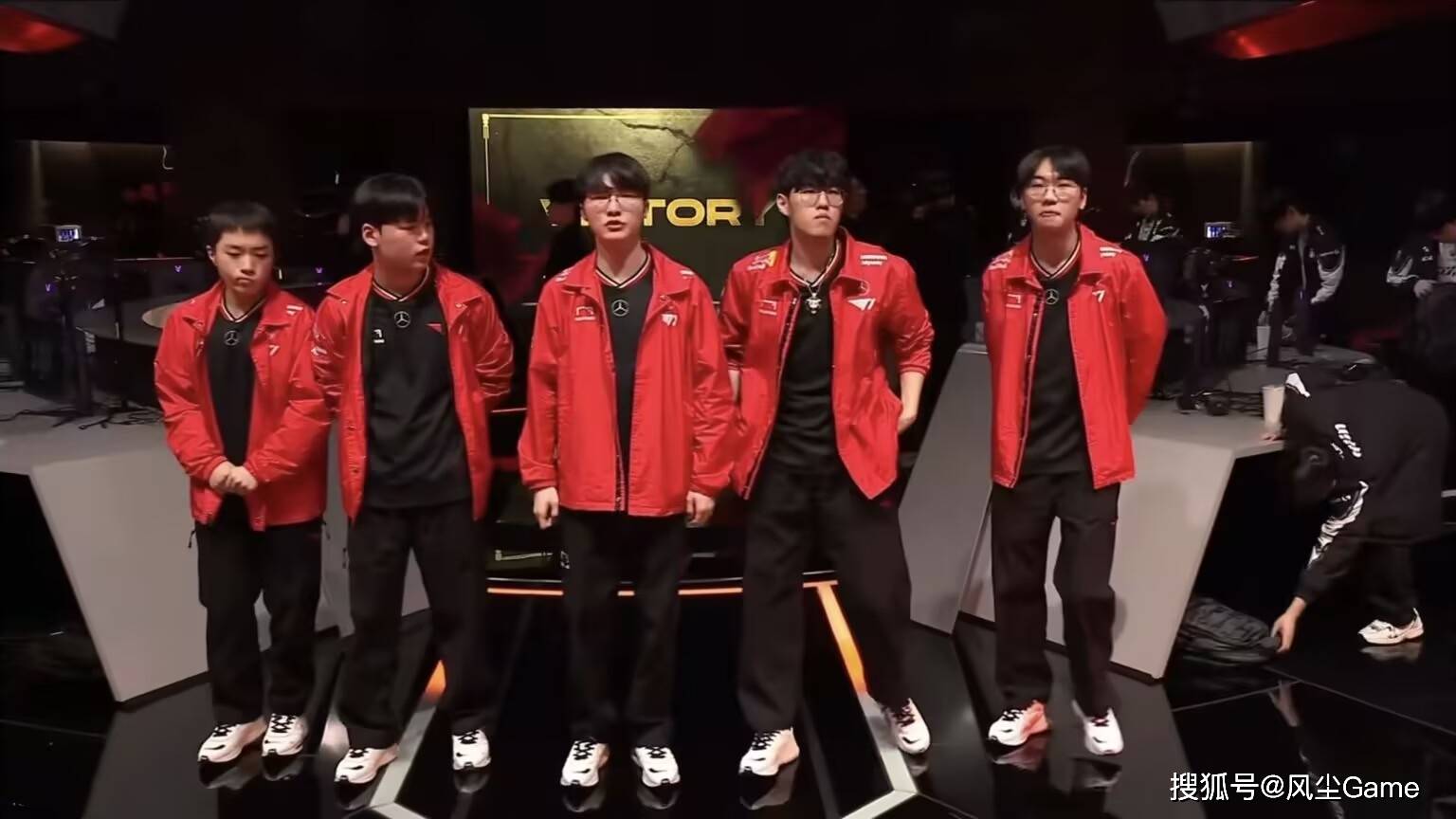 JBO电竞-Faker新星大胜表现惊艳，美国队未来可期！的简单介绍