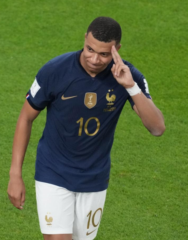 竞博电竞-包含JackeyLove回归赛场,出色防守首场状态亮眼,法国队观众沸腾!的词条